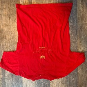 Thrifted Quebec tshirt